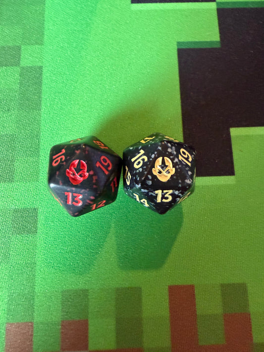 2x Avatar Spindown D20 Dice (1x White) (1x Red) MTG Avatar: The Last Airbender
